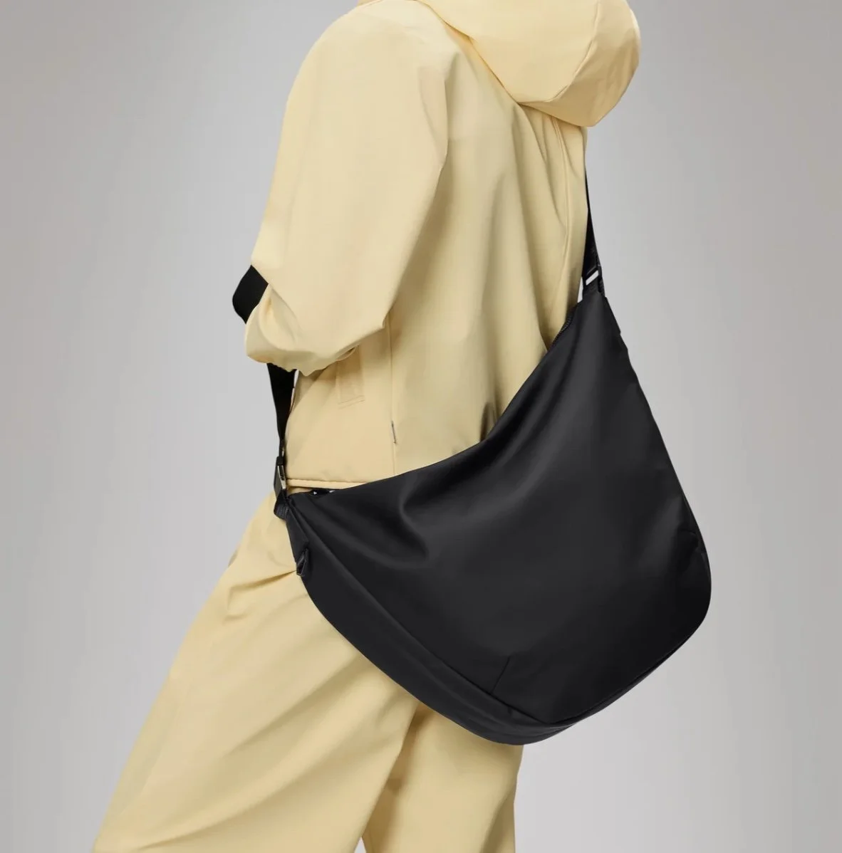 Rains Valera Shoulder Bag Large — MODA